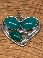 Vintage Large pendant green agate