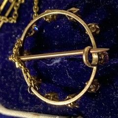 Antique Victorian 14ct Gold Simulated Sapphire&Seed Pearl Brooch w/safety chain