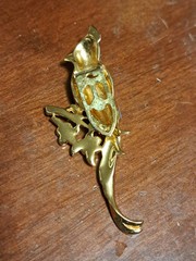 vintage costume jewelry brooche Bird