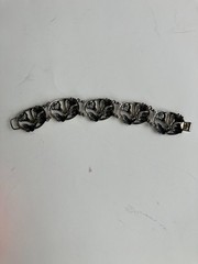 Vintage DANECRAFT Sterling Silver FLOWER Repousse Oval Panel Bracelet 26 Grams !