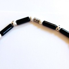 VTG Flying Colors white Rabbit Carrot necklace signed Ceramic Beads Artisan Fun
