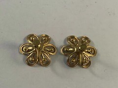 Earrings Screw Back Flowers Green Stones Gold Tone Vintage Huggies Granny Core