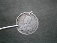 George V Sterling Silver Australia Sixpence Coin Bracelet Charm Pendant 1919