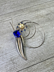 Vintage Artistic Silver Tone Brooch Faux Pearl Colbalt Rhinestone Cluster Circle
