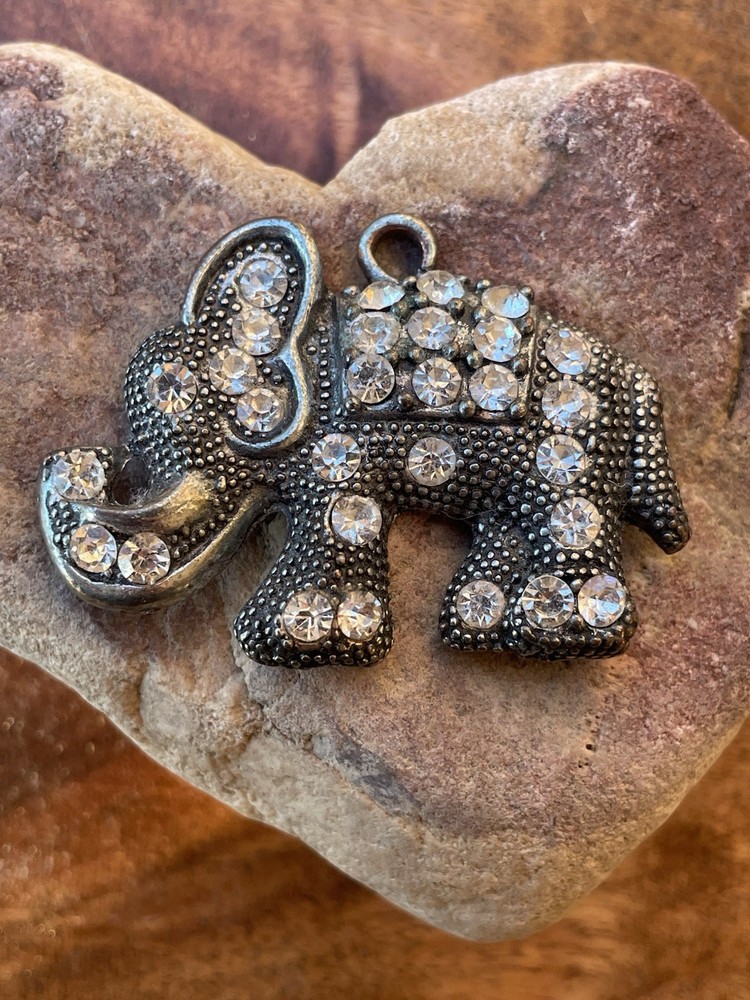 VTG rhinestone zinc alloy elephant pendant keychain charm Adorable 2 1/8L X 1.5T