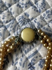 Vintage Sarah Coventry Triple Stand Of Faux Pearls Choker & Clip On Earrings
