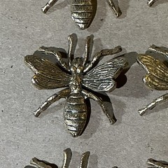 Group Of 8 Vintage Gold Finished Wasp/Bee Jewelry Pieces As Is INV-AT08