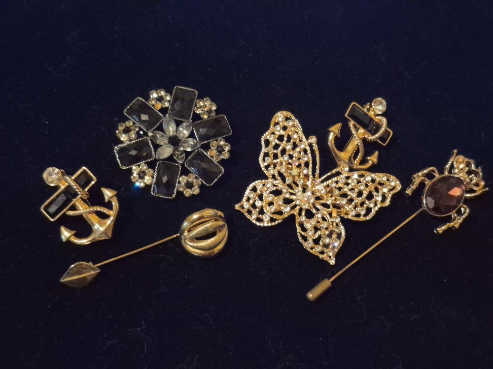6 Pc Gold Tone Brooch & Stick Pin Lot Butterfly Anchor Spider Rhinestone