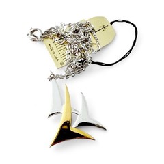 Vintage Crown TRIFARI Two Tone Sculptural Birds Pendant Chain Necklace