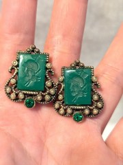Vinatge Roman Intaglio Soldier Cameo Screwback Earrings Onyx Green