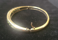 Lovely 9KT Solid Yellow Gold with Peridot Bangle Bracelet – English