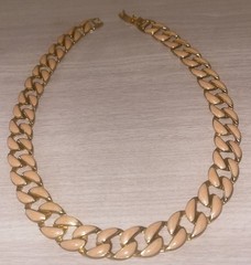 Vintage Gold-Tone And Light Peach Chain Necklace Very Unusual Retro 80’s 18 Inch