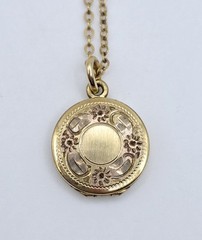 Vintage WRE WE Richards 14K Gold Filled Tiny Locket Necklace Engraved Pendant