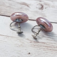Vintage Screw On Earrings Pink Pearlescent – Poor Condition