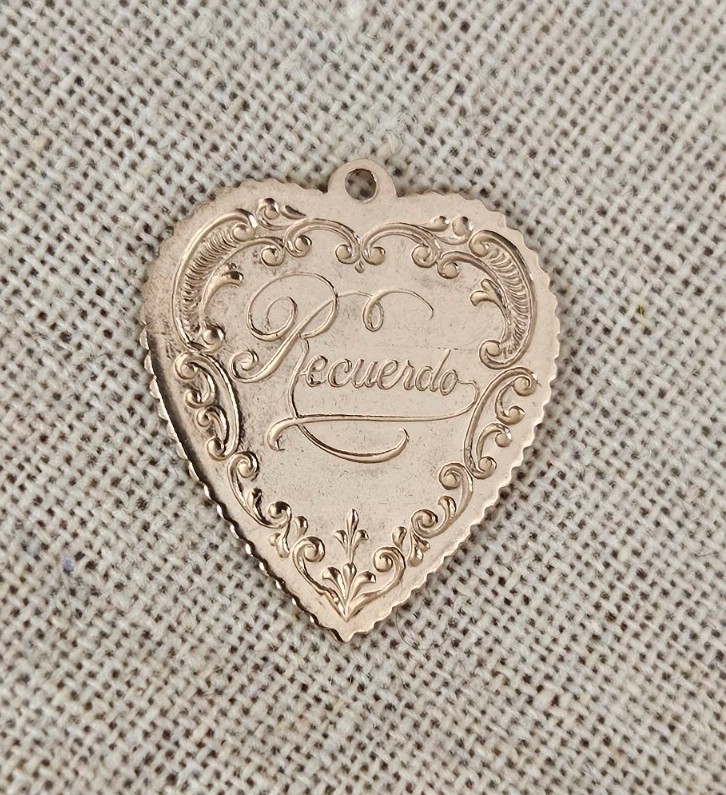 Vintage RECUERDO Gold Filled Pendant “Memory” Or “Souvenir” Spanish Charm