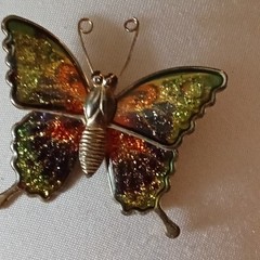 Interpur Butterfly Brooch Pin Gold Tone Sparkle 1970’s Vintage Taiwan