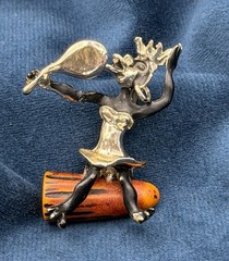 Vintage Charles Worth Bakelite Woman Mirror Brooch Pin Tribal Bongo Drum Native