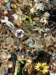 Estate 1 Lb+ Mixed Jewelry Lot Vintage-Modern DIY JUNK CRAFT REPAIR Unsorted