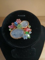 Exquisite Opaline Glass Cabochon Flower Daisy Forget Me Not Gold tone Brooch