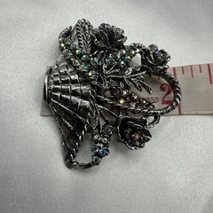 Vtg Thelma Deutsch Basket full of flowers brooch. See pics.