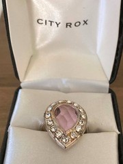 vintage lot bundle jewelry NOT GOLD 4 RINGS UNKNOWN SIZE
