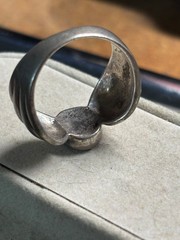 HELEN ANDREWS Vtg HAN THAI 925 Sterling Silver sz 8.5 RING Black Onyx Cabochon