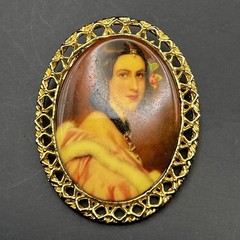 Vintage Victorian Style Cameo Brooch Gold Tone Frame Lady Portrait Reproduction
