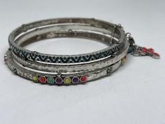 Lucky Brand 3 Silver Tone Bangles Set Etched Jeweled Hammered Bracelets Charm
