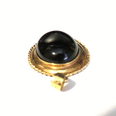 VTG 14K (585) SOLID GOLD WITH ONYX STONE PENDANT WEIGHT: 2.8 GRAMS & 30mm x 19mm