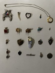 Vintage Necklace PENDANT LOT Various (20 Pieces) A+