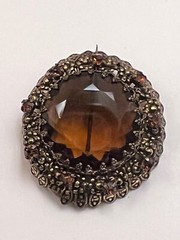 Vintage Austria Golden Brown Dark Amber Filigree Gold Tone Pin Brooch Bent Edge