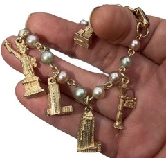 Vintage New York City Landmark Charm Bracelet Gold Tone