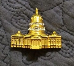 Vintage 1970 Monet United States Capitol Brooch Pin