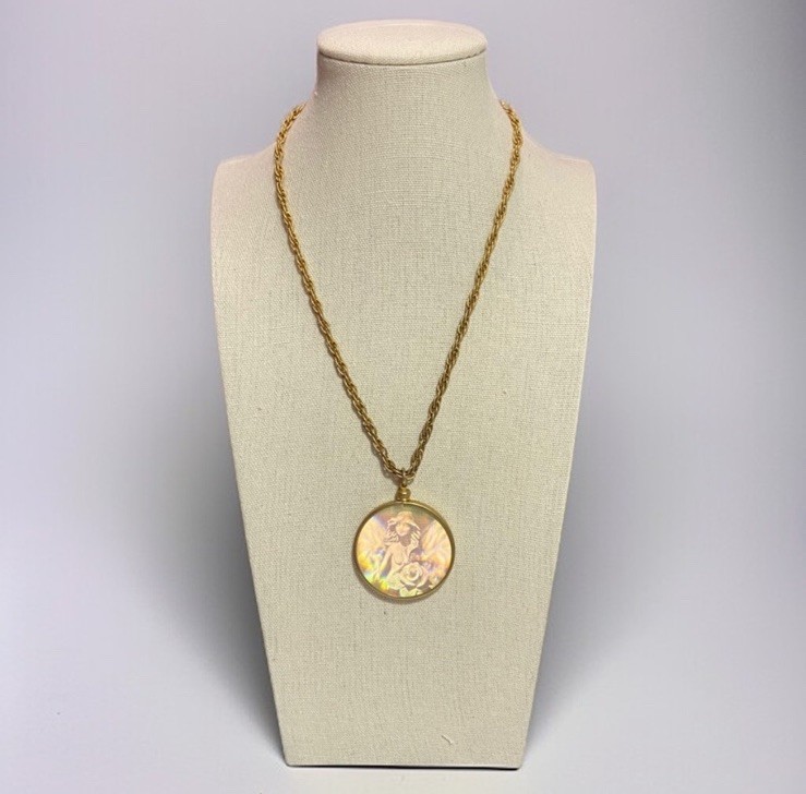 Vintage Hologram Cameo Angel with Wings Gold Tone Necklace FREE SHIP USA SELLER