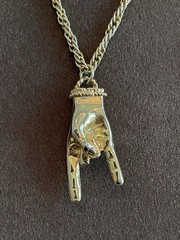 Vintage Gold Tone Italian Mano Cornuto Pendant Good Luck Charm Necklace