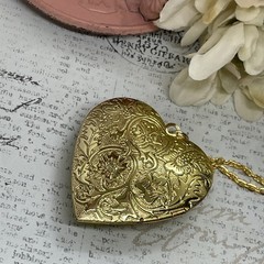 Gold Heart Locket Photo Birthday Anniversary Wedding Blue Rose Cameo Necklace