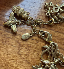 Gold tone Heavy Charm BRACELET with individual Removable Good Luck charms 🍀