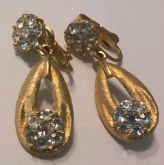 Vintage Crown Trifari Clear Rhinestone Birthday Series Dangle Earrings