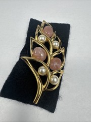 NAPIER Vintage Signed Brooch Designer Costume Jewelry Estate Find 1960’s