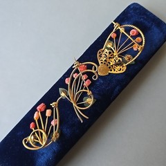 Vintage Estate Carved Jade Coral Gold Tone Pin Brooch Lot of 3 New No Tags