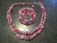 Vtg Opalescent Red Pink Cased Faceted Glass Bead Necklace Wrap Around Bracelet