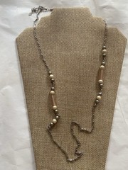 Vintage Sarah Coventry Necklace Silvertone Chain Rose Bead Gray White Faux Pearl