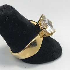 Vintage Gold Plated Cubic Zirconia’s In Stunning Bold Design Ring sz 7