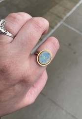 Vintage Opal Blue Green Orange Oval 14K Yellow Gold Bezel Set Ring 4.05 grams