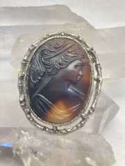 Cameo Brooch brown swirled & gold tone vintage pin
