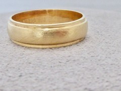 70’S NEW OLD STOCK 10K YELLOW GOLD FILLED 6 MM WIDE SIZE 9 BAND RING