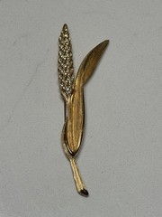 Vintage Christian Dior Large Gold Tone Rhinestone Wheat Sheaf Brooch Signed