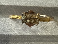 VTG, ANTIQUE BEAUTIFUL VICTORIAN EARLY 1879 HINGED CUFF BRACELET 1”3/4