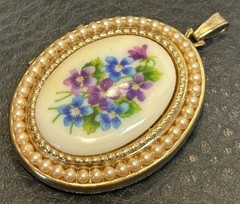 Vintage Large 2” Avon Violet Flower Bouquet Faux Seed Pearl Cameo Locket Pendant
