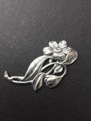 30594 Matte Silver Oxidized Victorian Floral Spray Jewelry Finding